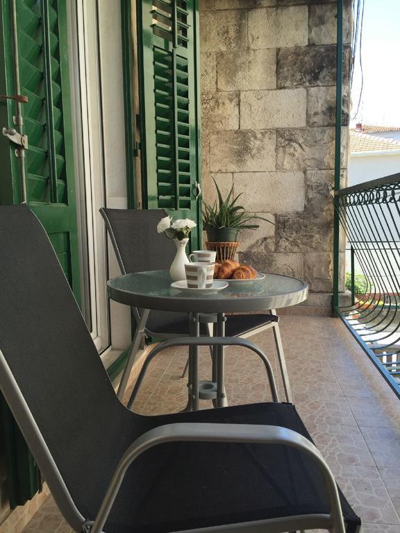 Iva Apartman *
